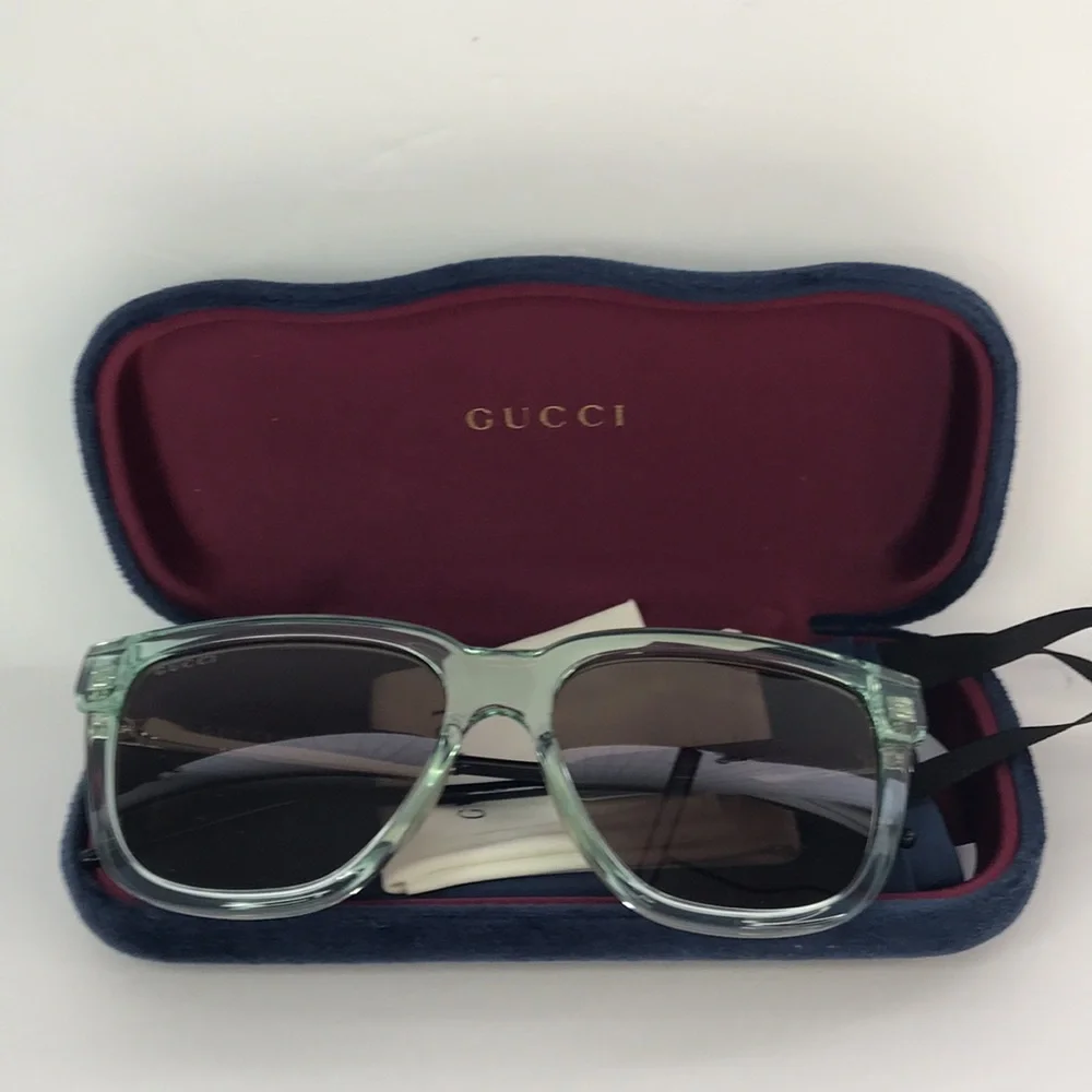 Gucci GG0976S 002 in injected material , in green rectangular/square Sunglasses